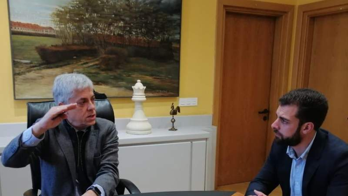 La Junta ayudará con fondos para un ascensor en Noceda