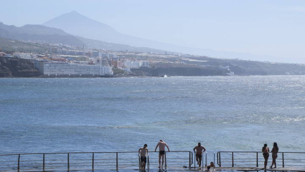 La piscina natural del Arenisco, situada en La Laguna (Tenerife), es una de las 60 playas de Canarias galardonadas con la Bandera Azul 2024.
