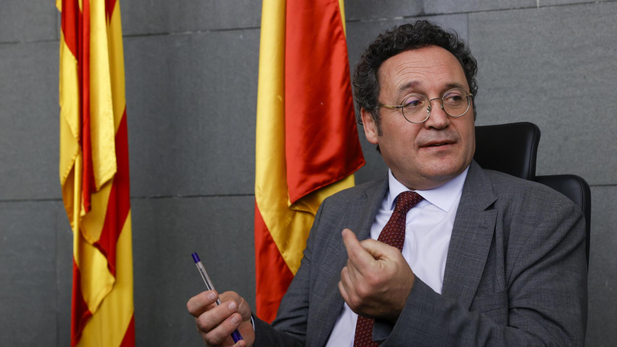 Imagen de archivo (07/02/2024) del fiscal general del Estado, Álvaro García Ortiz, momentos antes de presidir la Junta de Fiscales celebrada en la Ciutat de la Justicia de Barcelona. EFE/ Toni Albir