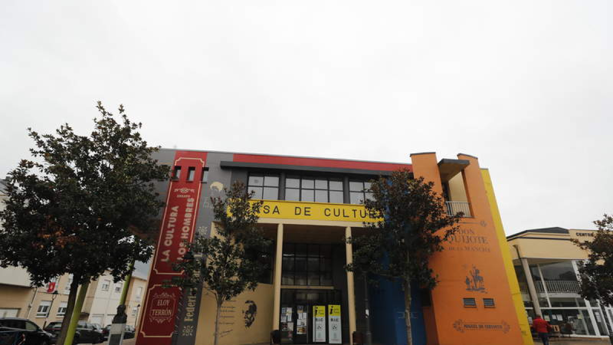La muestra será en la Casa de la Cultura de Fabero.  ANA F. BARREDO