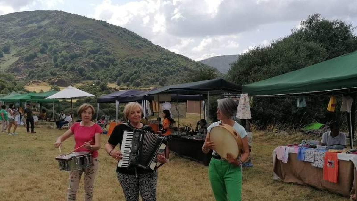 El Grupo Xaleu en la Romería de la Magdalena del año pasado. DL