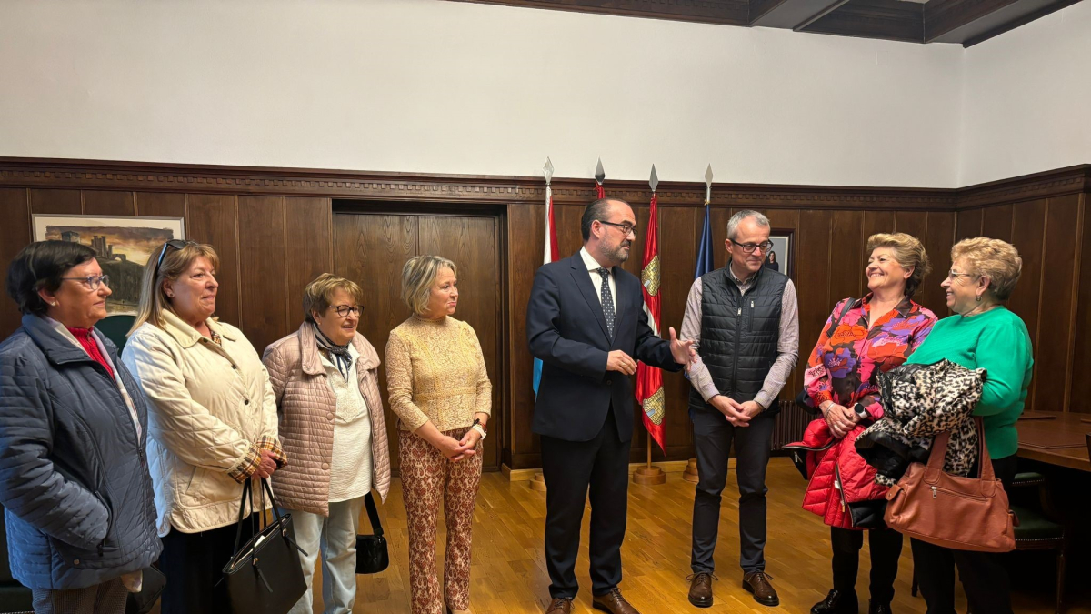 Imagen del encuentro facilitada por el Ayuntamiento.