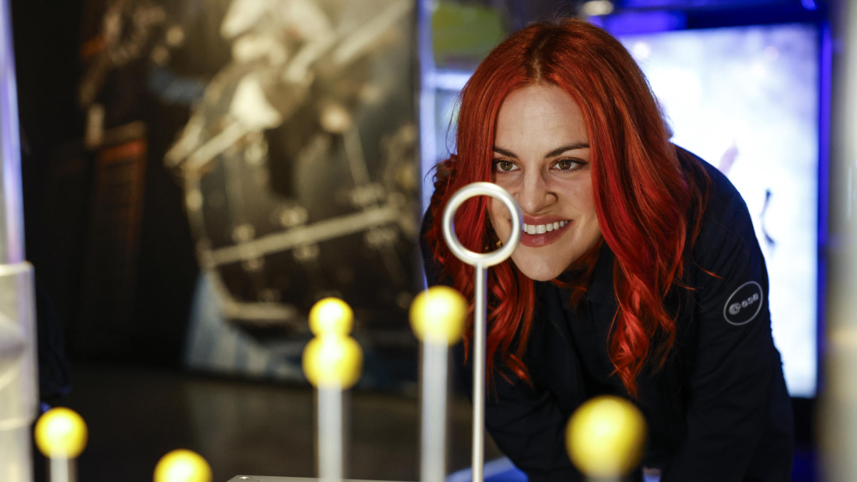 Sara García, investigadora oncológica y primera mujer española astronauta de reserva de la Agencia Espacial Europea (ESA). 