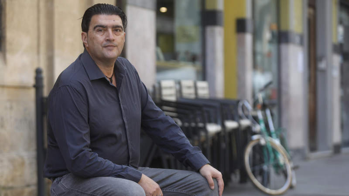 Antonio Manilla presenta ‘Lírica’ este viernes junto a Diego Gutiérrez. FERNANDO OTERO