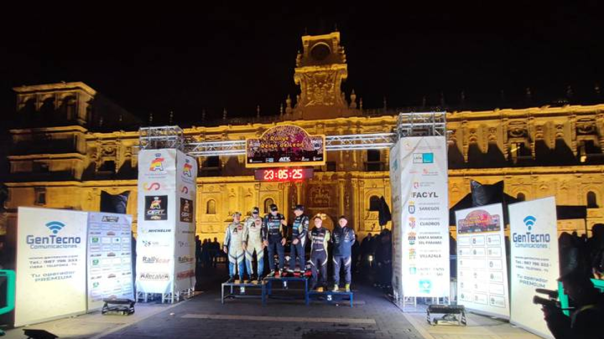 Alexander Villanueva subió a lo más alto del podio del Rallye Reino de León.