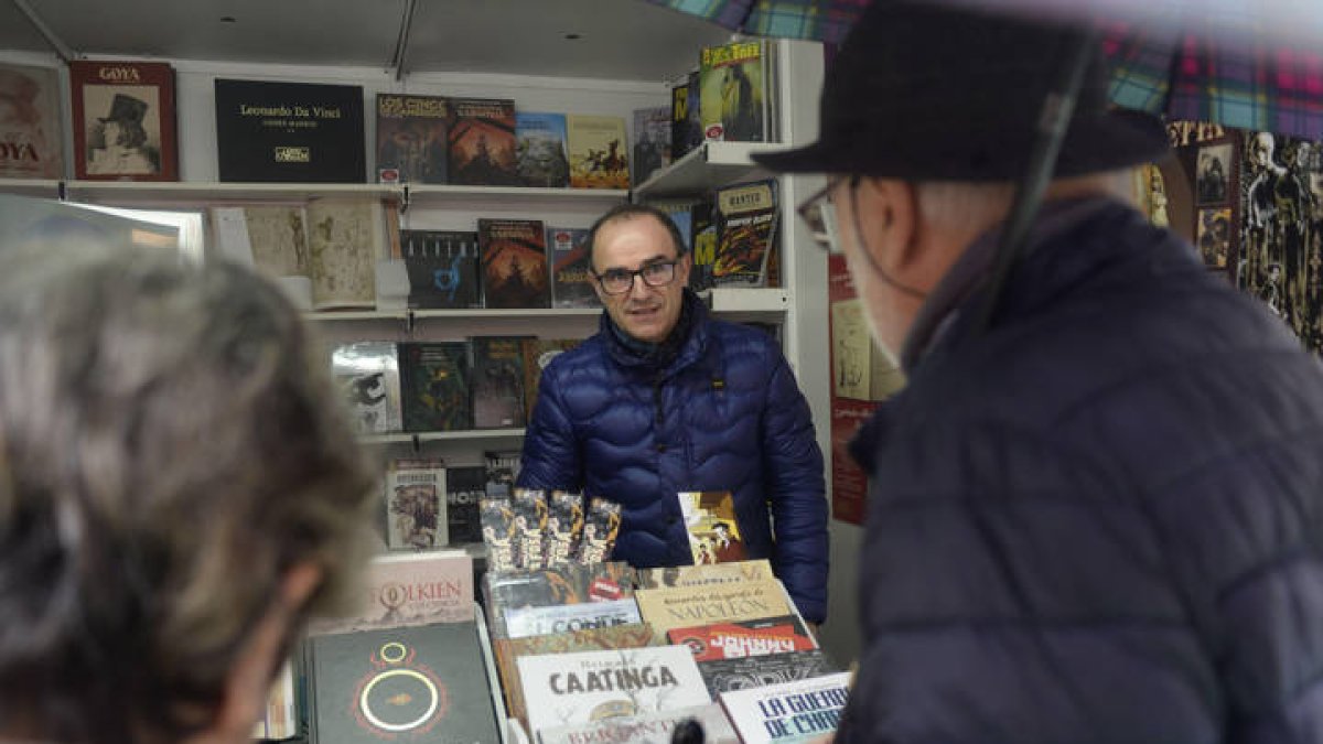 Una edición pasada de la Feria del Libro de León.