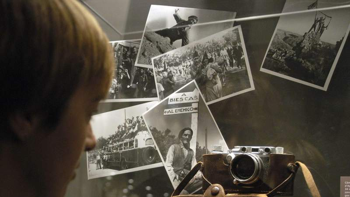 Imagen de varias fotografías de la época de Orwell en España. ROBIN TOWNSED