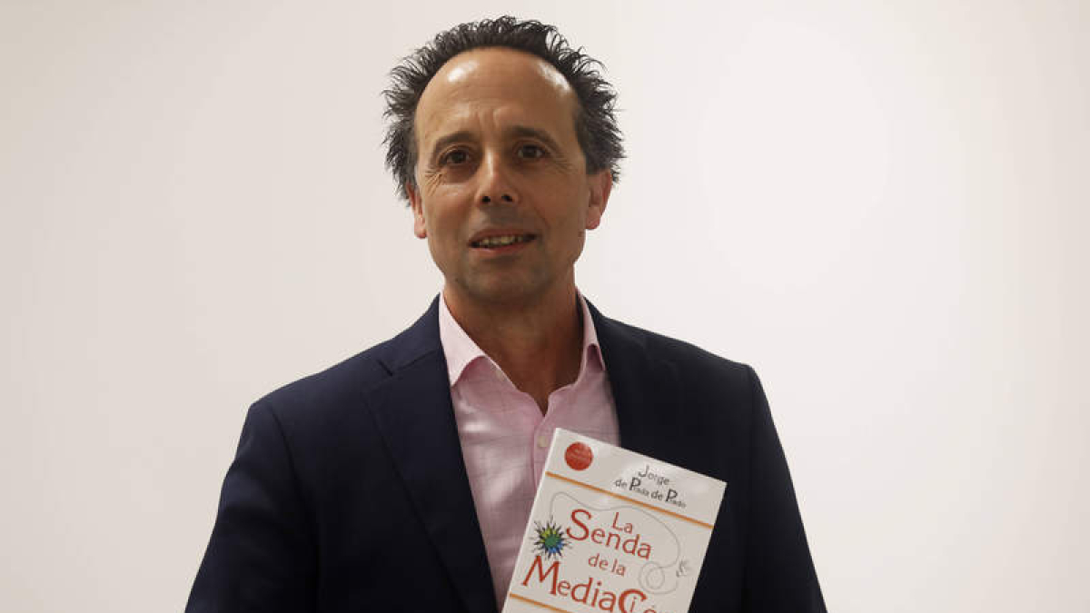 Jorge de Prada de Prado condensa en un libro veinte años de experiencia en mediación.  RAMIRO