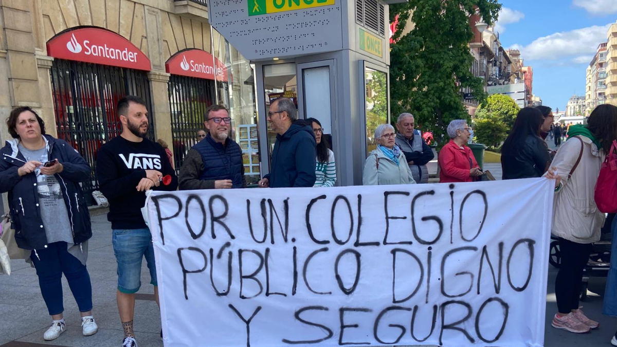 Exigen al alcalde de León que asuma su responsabilidad con el mantenimiento de los colegios