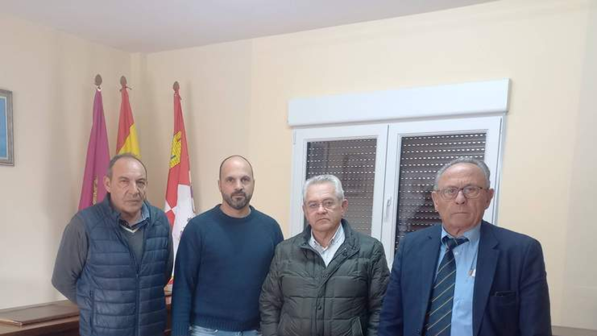 Los alcaldes se reunieron esta semana para formalizar la petición. DL