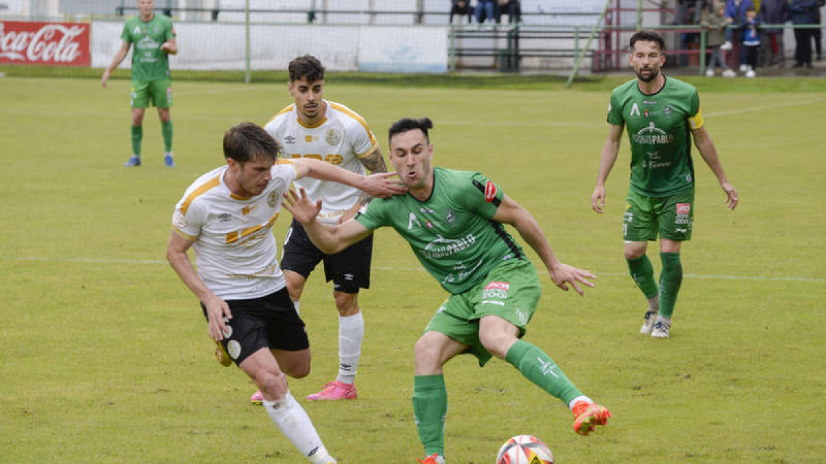 El Atlético Astorga tratará de devolverle la moneda al Salamanca de la derrota de la ida. MARÍA FUENTES