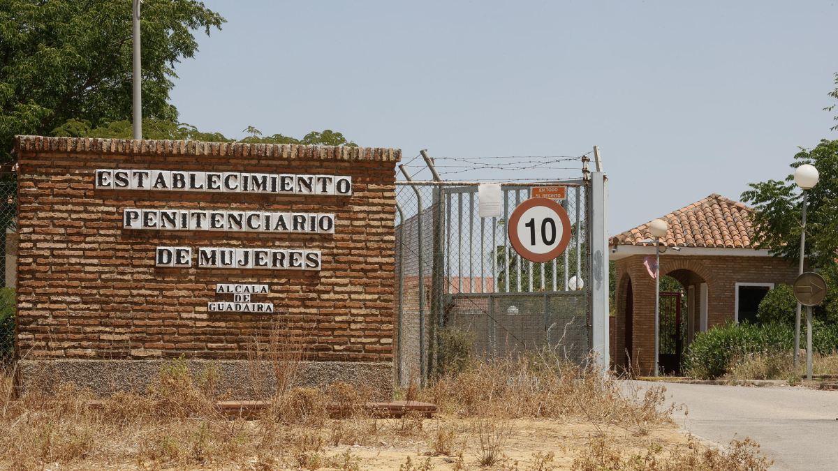 Entrada al Centro Penitenciario de Mujeres de Alcalá de Guadaíra (Sevilla).EFE/José Manuel Vidal