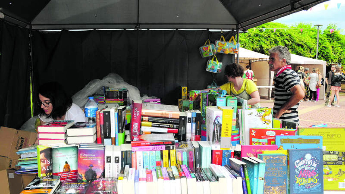 En la muestra participan siete librerías.  DL