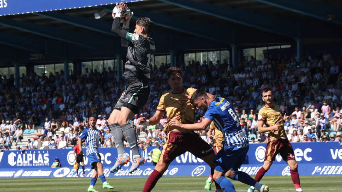 A la Deportiva no le vale ganar por un gol tras caer 0-1 en la ida. AFB