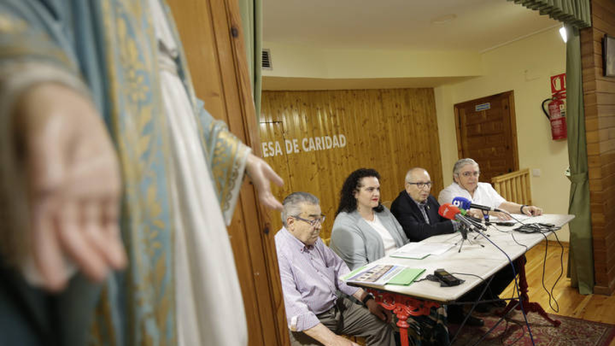 Presentan la memoria de la asociación Asleca.