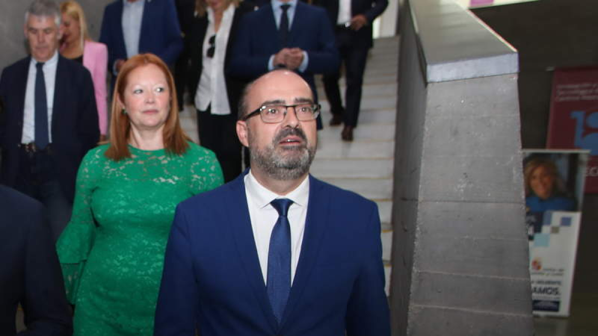 Morala, ayer, en un congreso sobre la Policía que se celebró en la Uned de Ponferrada. L. DE LA MATA