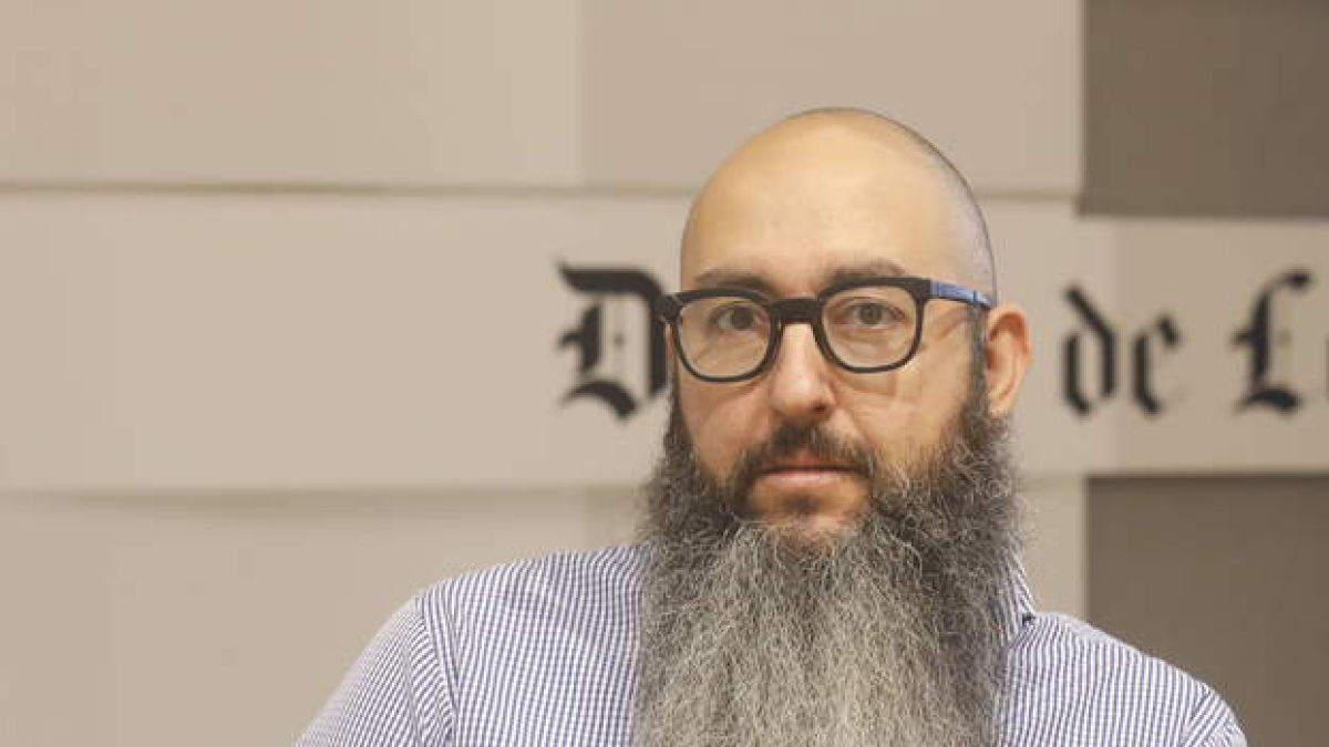 Enrique Lozano Encina, maestro destilador y CEO en Bunker Distillery. RAMIRO