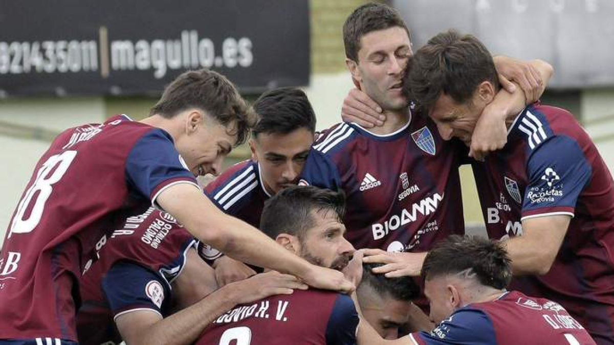 La Gimnástica fue campeona del grupo V de 2ª División RFEF.  DL