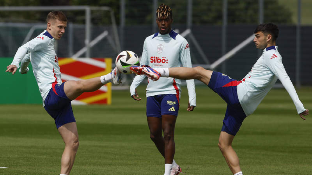 Dani Olmo recuerda que el fuerte de la selección croata «es el centro del campo» y su «dominio de la pelota». J. J. GUILLÉN