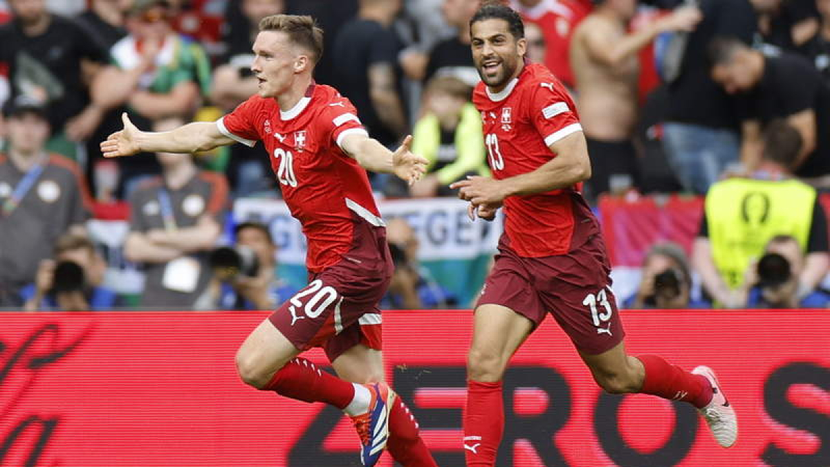 Suiza se mostró muy superior a los húngaros.  PETER KLAUNZER