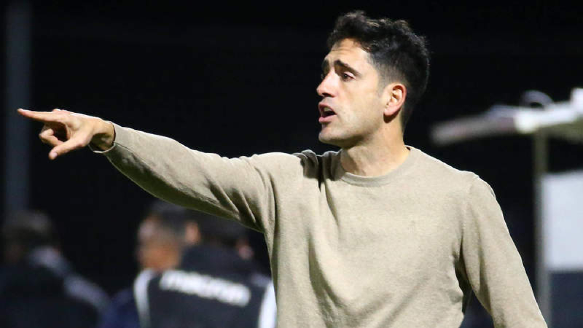 Vélez de Mendizábal fue destituido tras empatar ante el Lugo. LDLM