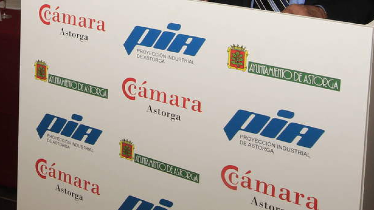 Imagen corporativa de la sociedad PIA de Astorga.  RAMIRO