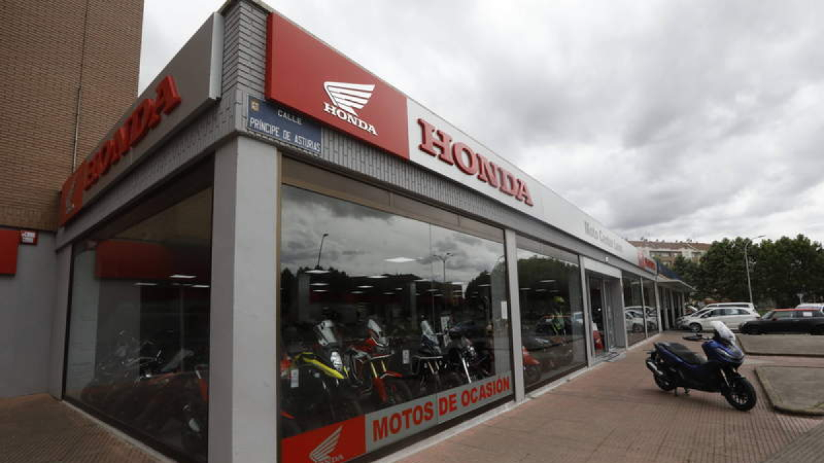 Moto Center León, con el sello de la marca líder Honda.  RAMIRO