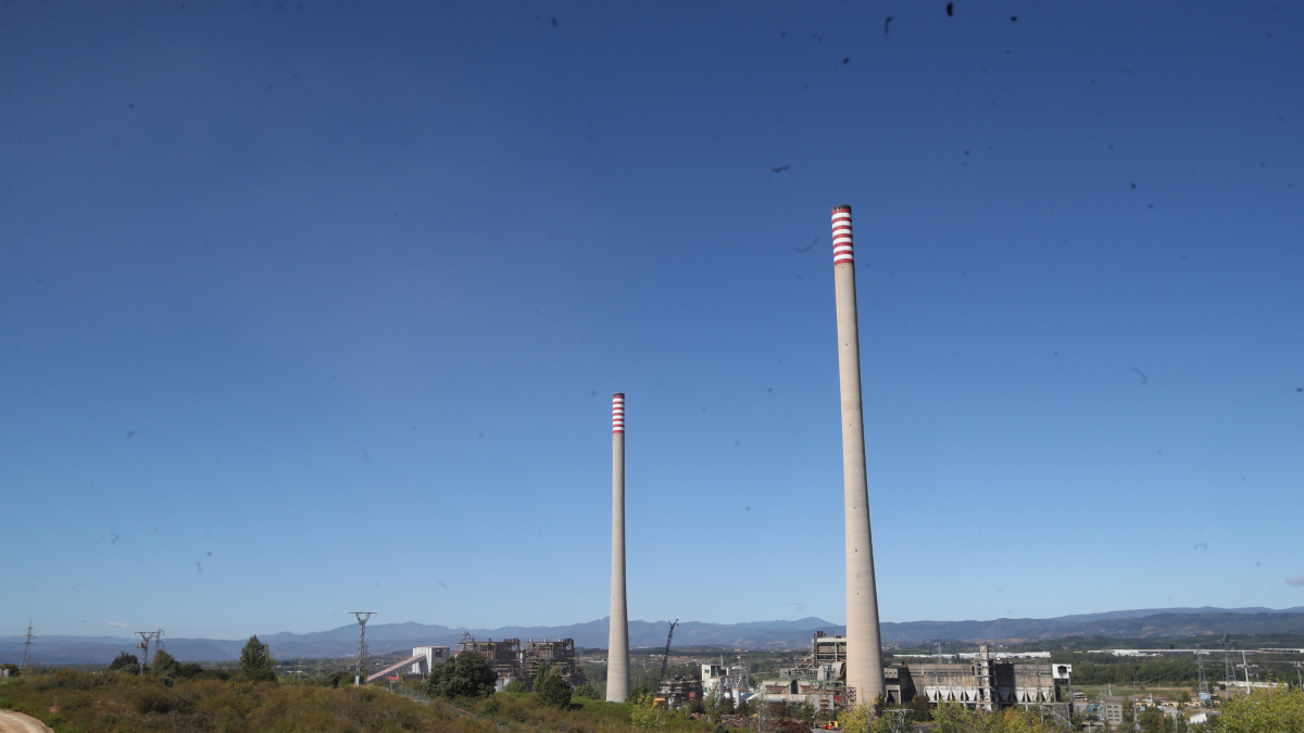 Imagen de Compostilla tras el derribo de las torres de refrigeración.