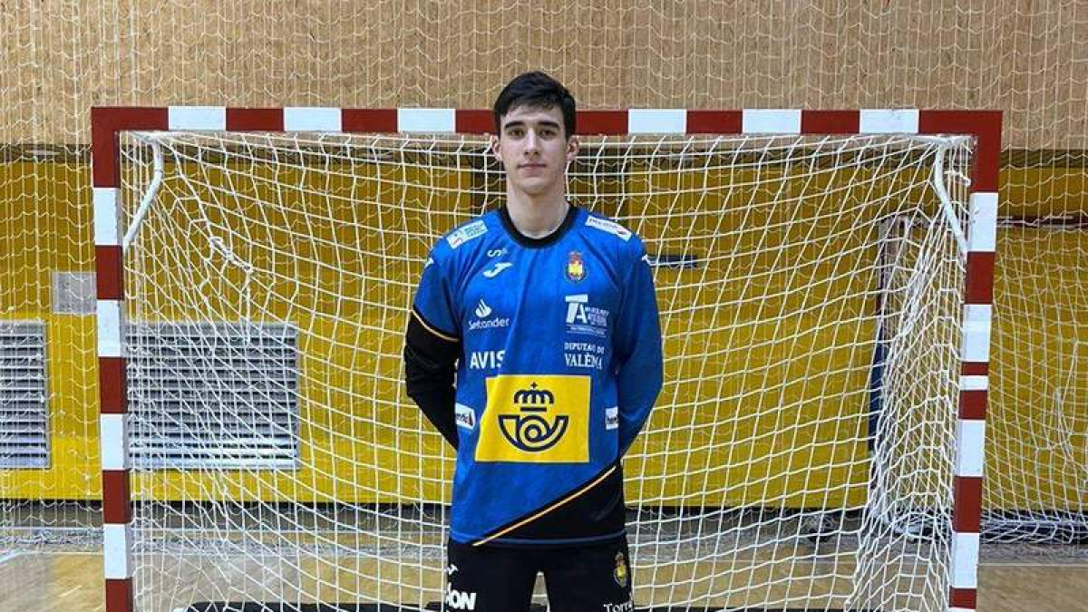 Marcos García, en la imagen, compartirá vestuario con Saeid y Álvaro Pérez en el Ademar. U.B.O