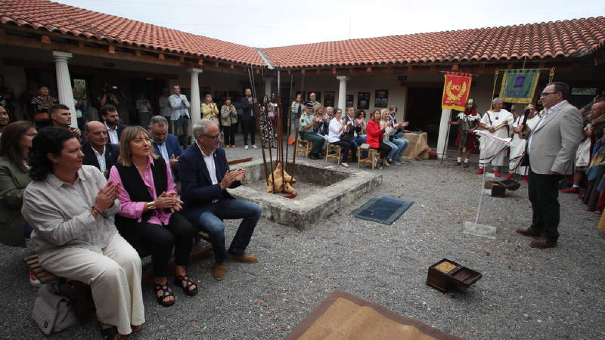 El presidente del Consejo, en un momento de los actos. ANA . BARREDO.
