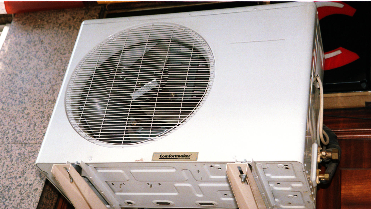 APARATO DE AIRE ACONDICIONADO.Archivo EFE