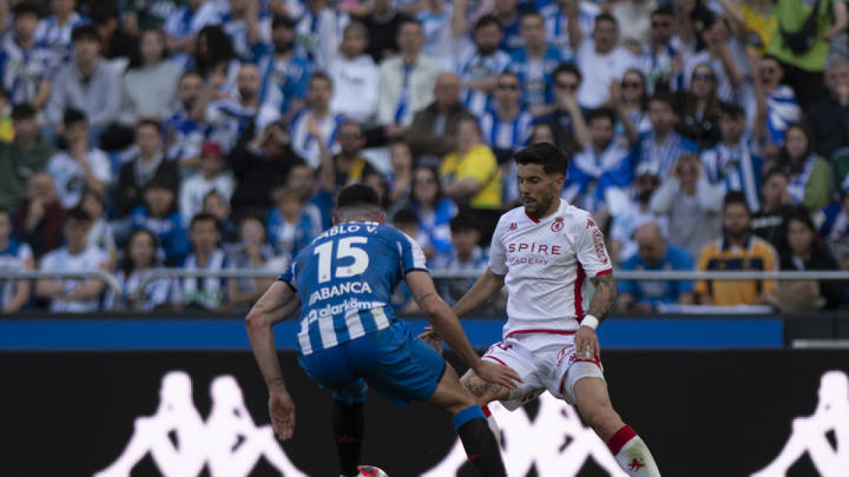 Martín Solar se despide de la Cultural Leonesa una temporada después.