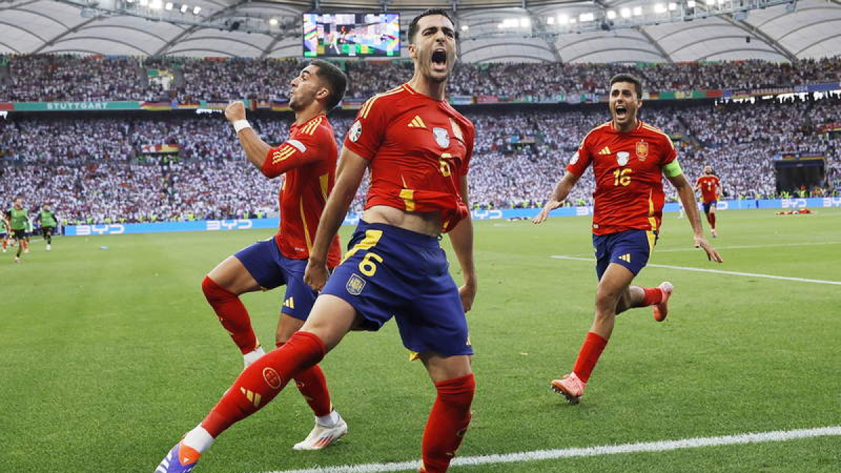 Merino celebra su gol a Alemania en el minuto 119. España sufrió para tumbar a la anfitriona en un partido épico que necesitó de una prórroga para su desenlace.  WITTEK