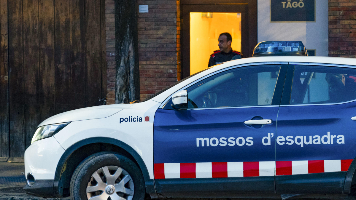 Imagen de archivo de un coche de los Mossos d'Esquadra. EFE/Siu Wu