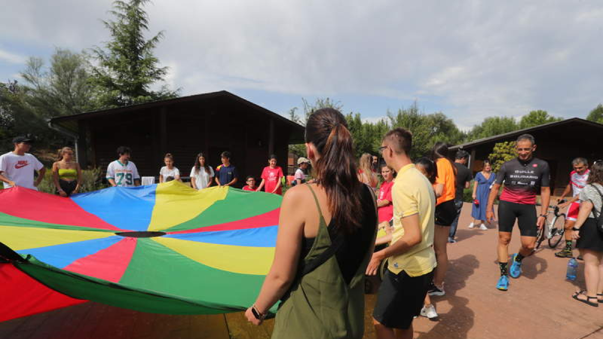 Imagen de archivo de actividades en el campamento. L. DE LA MATA