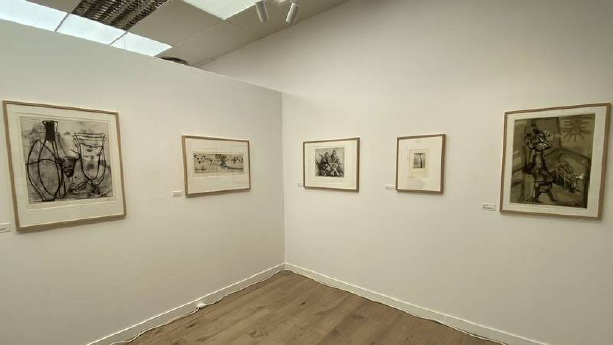 Exposición de José Sevillano en Santa Marta de Tormes.  DL