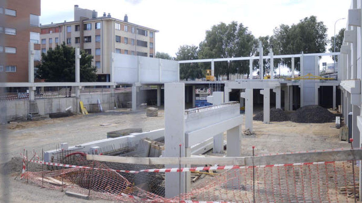 Las obras del nuevo Lidl de Eras de Renueva.