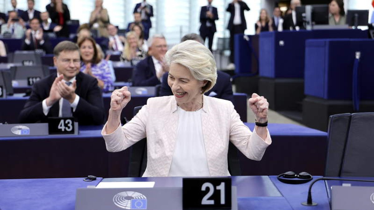 La revalidada presidenta de la UE, Ursula Von der Leyen.  RONALD WITTEC