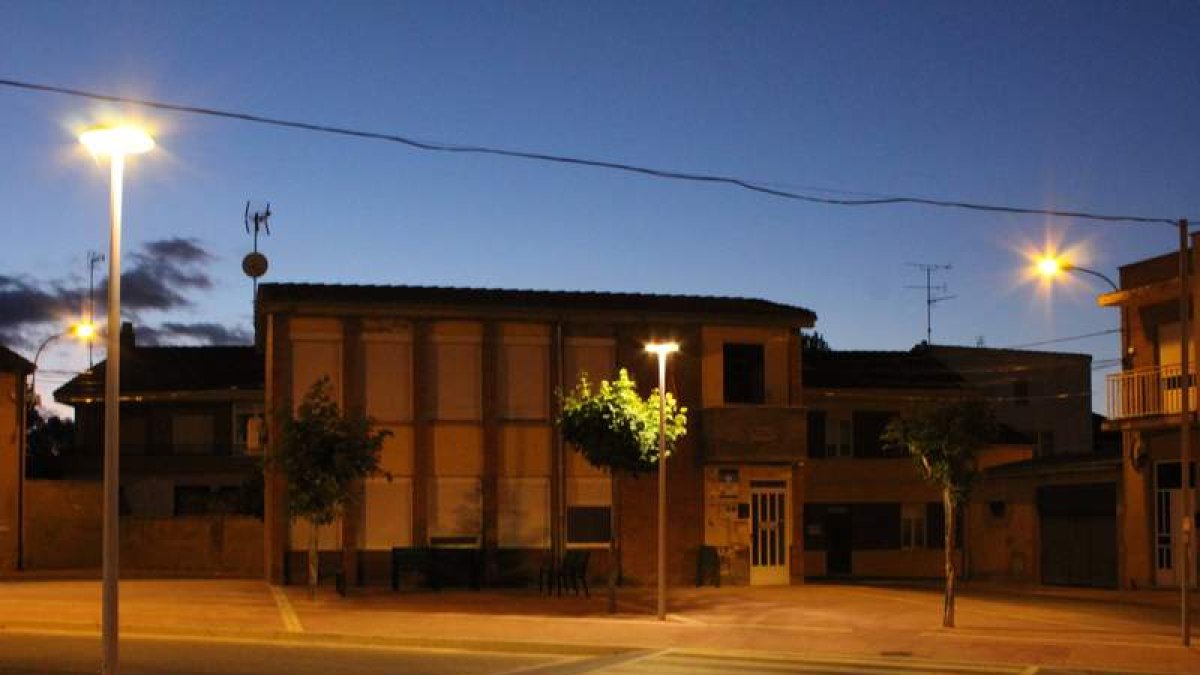 Aspecto de la remodelada plaza de Villabalter.