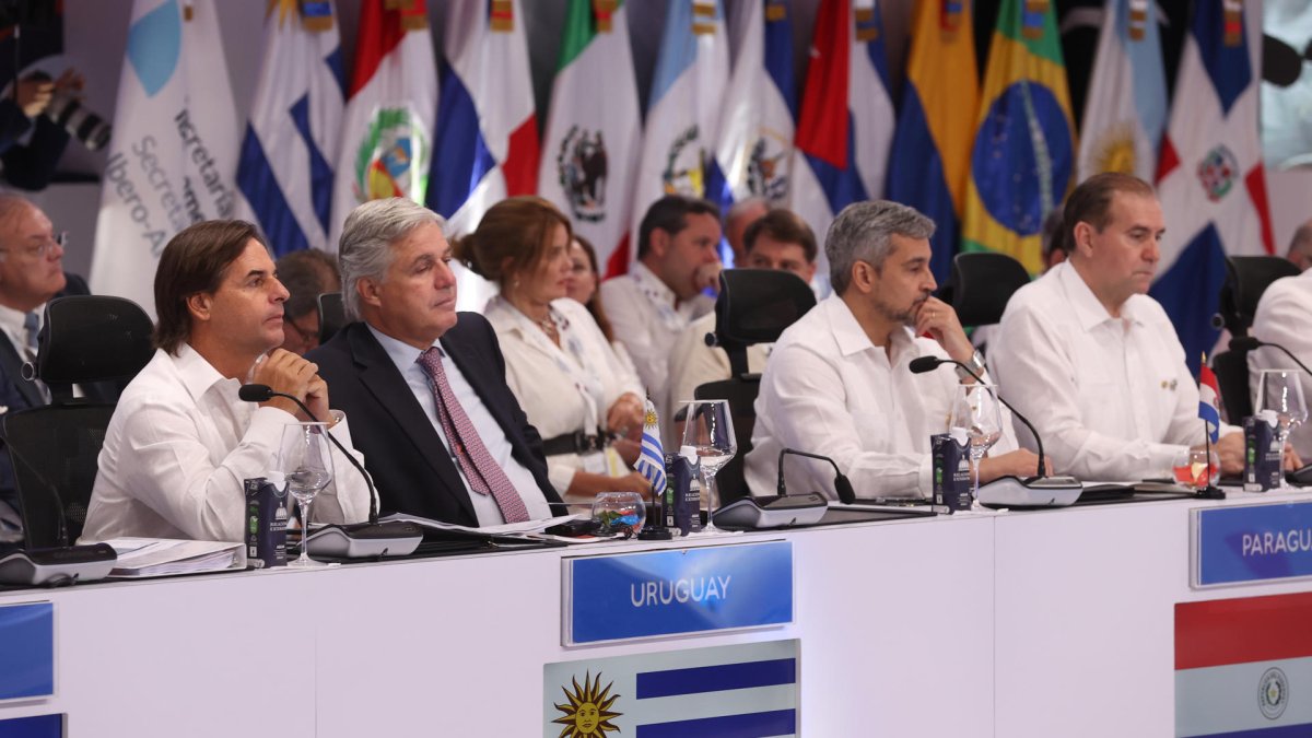 Imagen de archivo de marzo de 2023 de la sesión plenaria de la XXVIII Cumbre Iberoamericana de Jefes de Estado y de Gobierno, en Santo Domingo (República Dominicana). EFE/ Orlando Barría