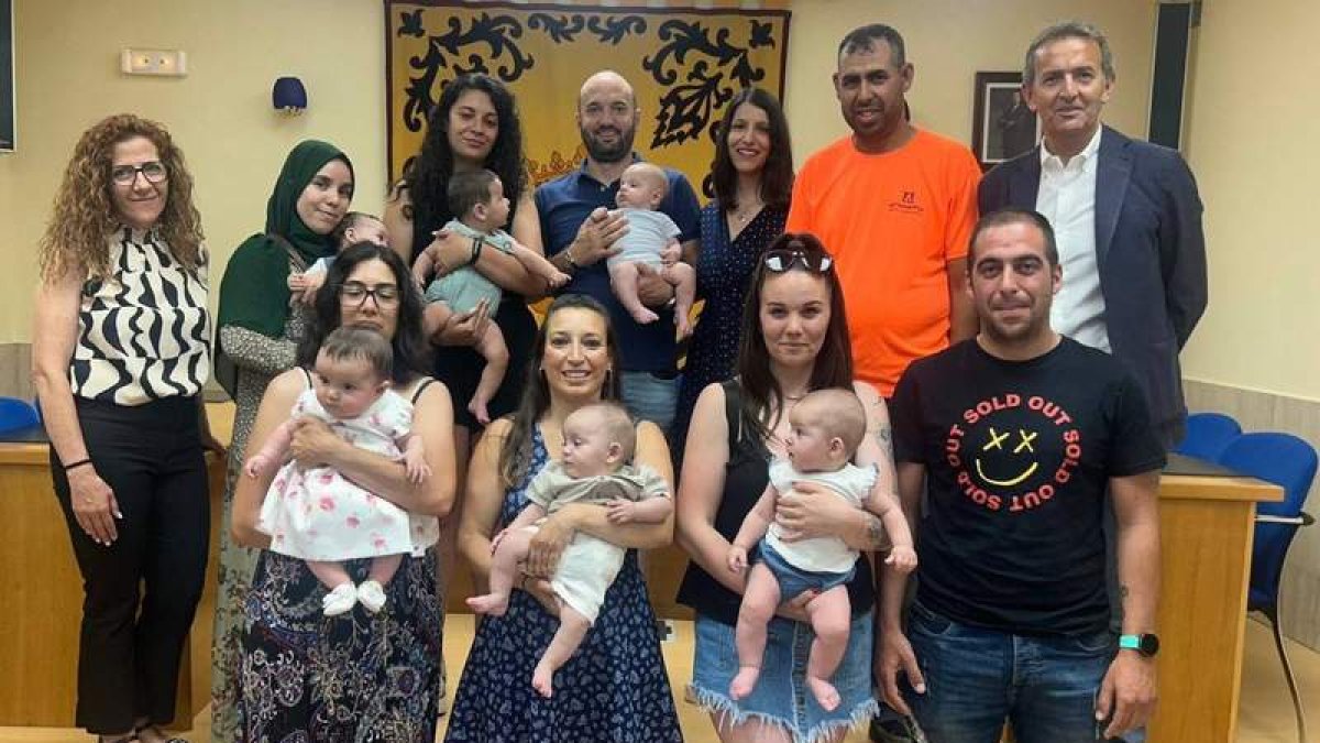 Las familias que han sido beneficiadas por las ayudas.  DL