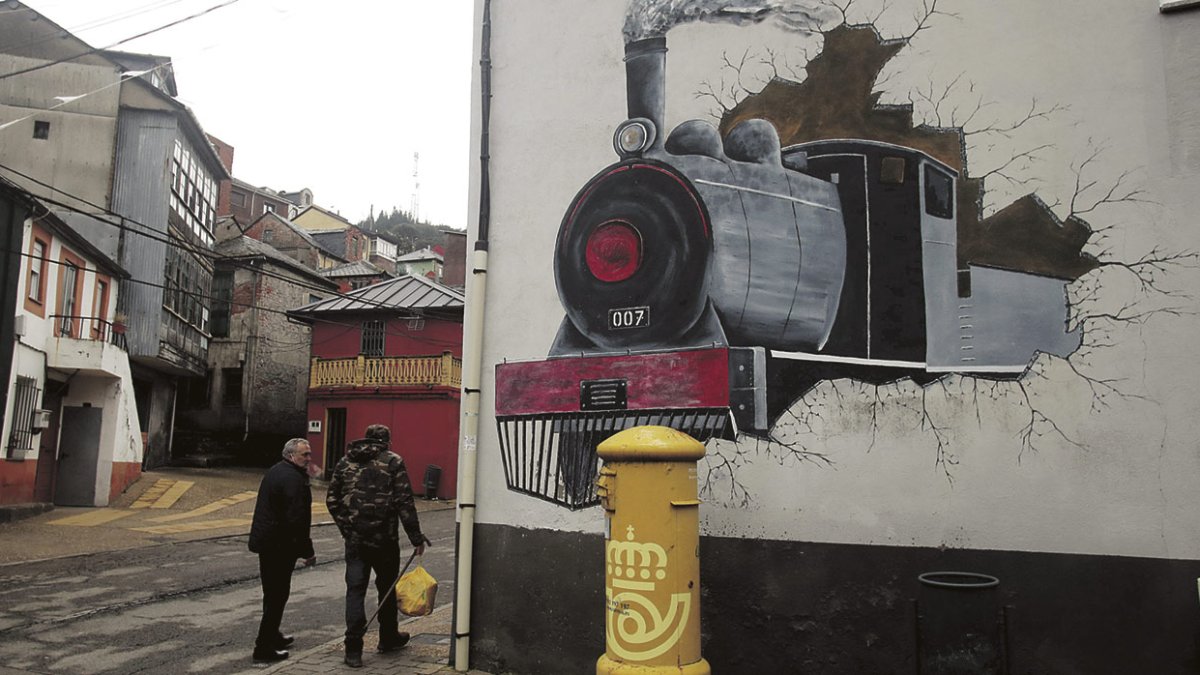 Grafiti en Torre del Bierzo, en cuyas inmediaciones tuvo lugar el mayor accidente ferroviario de la historia de España.