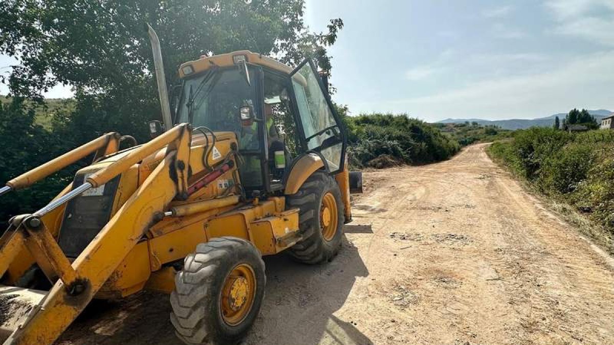 Primeros trabajos del plan de asfaltado de este año.