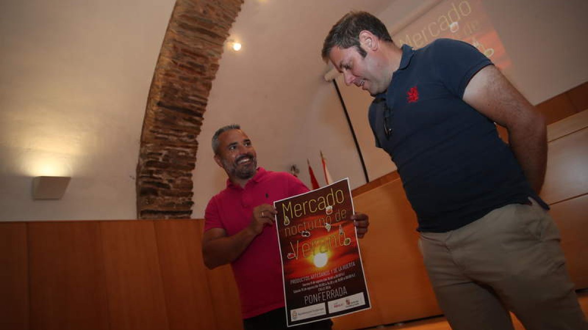 David Pacios, junto a Iván Alonso, presentaron el Mercado de Verano.