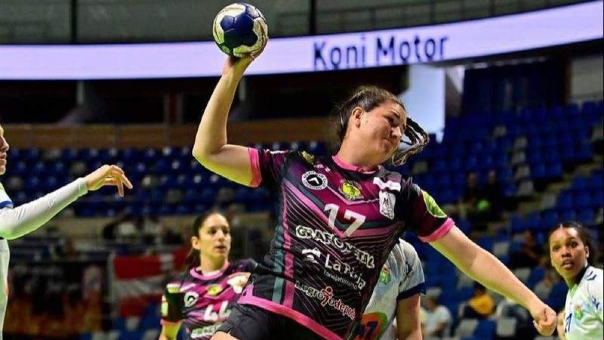 Cristina Viñuela vuelve a casa. CLEBA