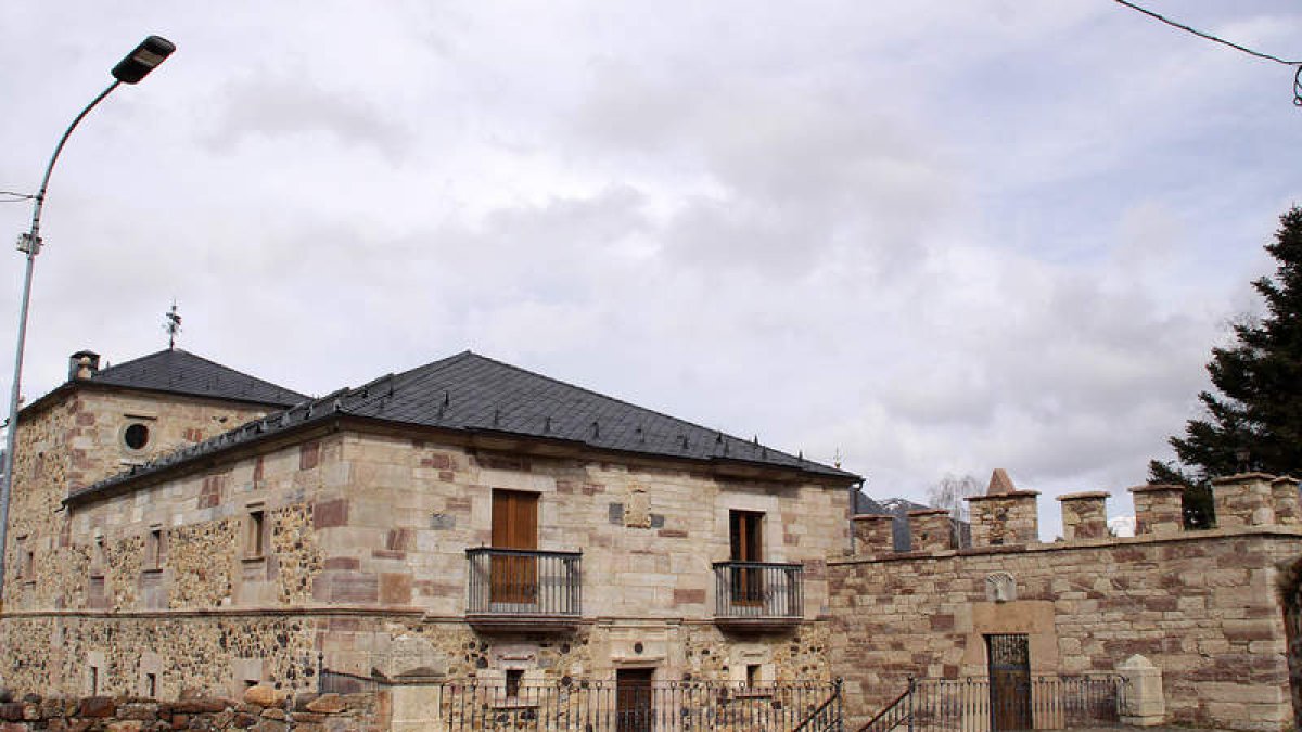 Casa del parque de Babia y Luna. DL