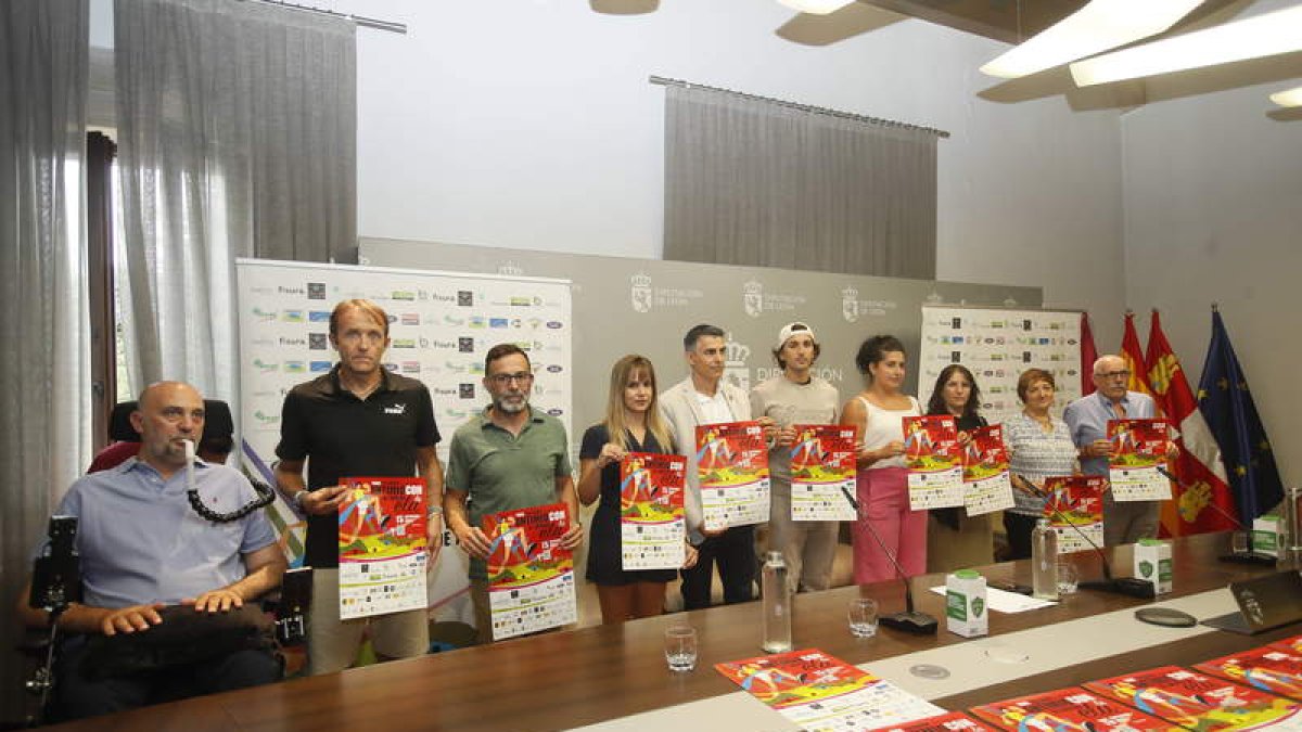 Presentación del trail en la Diputación de León. ÁNGELLÓPEZ