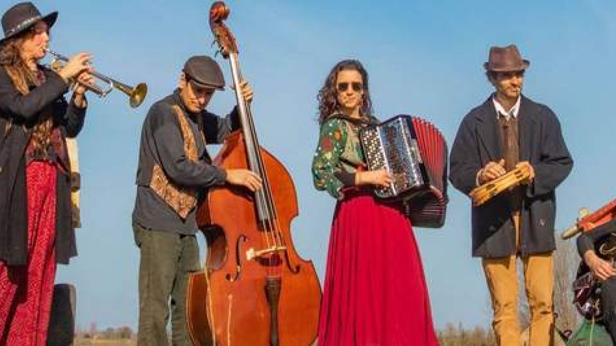 El grupo Prieto Picado actuará el jueves 22 de agosto en el Museo de la Radio de Ponferrada. DL
