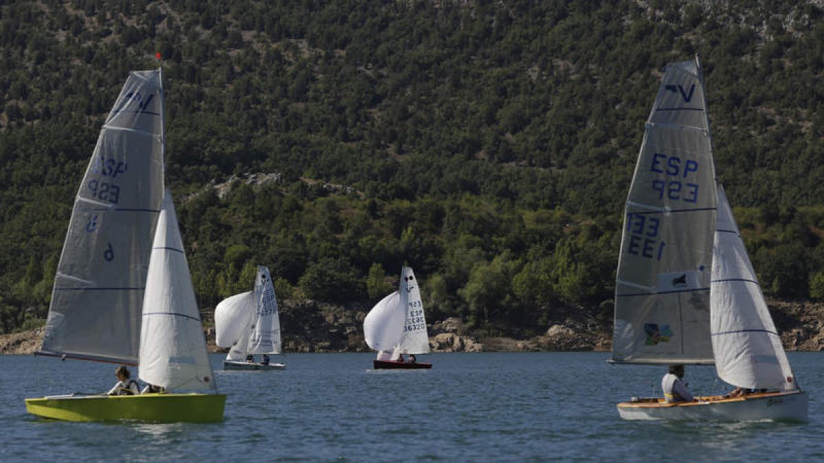 La primera jornada de la Copa de España de Vela fue muy interesante. FERNANDO OTERO
