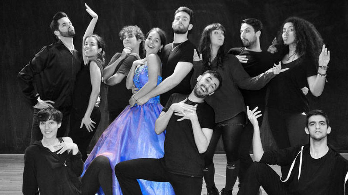 ‘La Cenicienta. El Musical’ hace escala en el Teatro Gullón. DL
